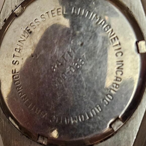 VINTAGE 70s Radiant Automatic Day/Date Swiss Tonneau Watch | Retro Blumar - Picture 13 of 16